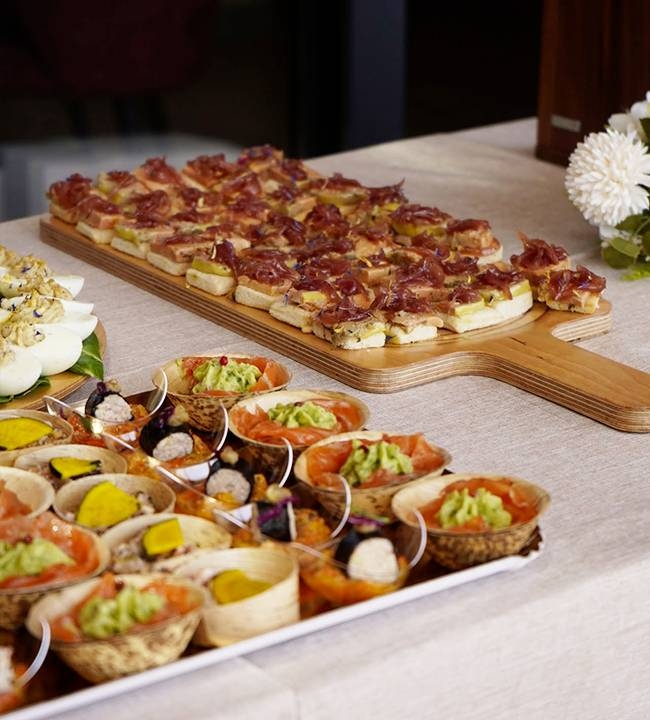 Repas de groupe - La Rotonde - restaurant LES BIZOTS